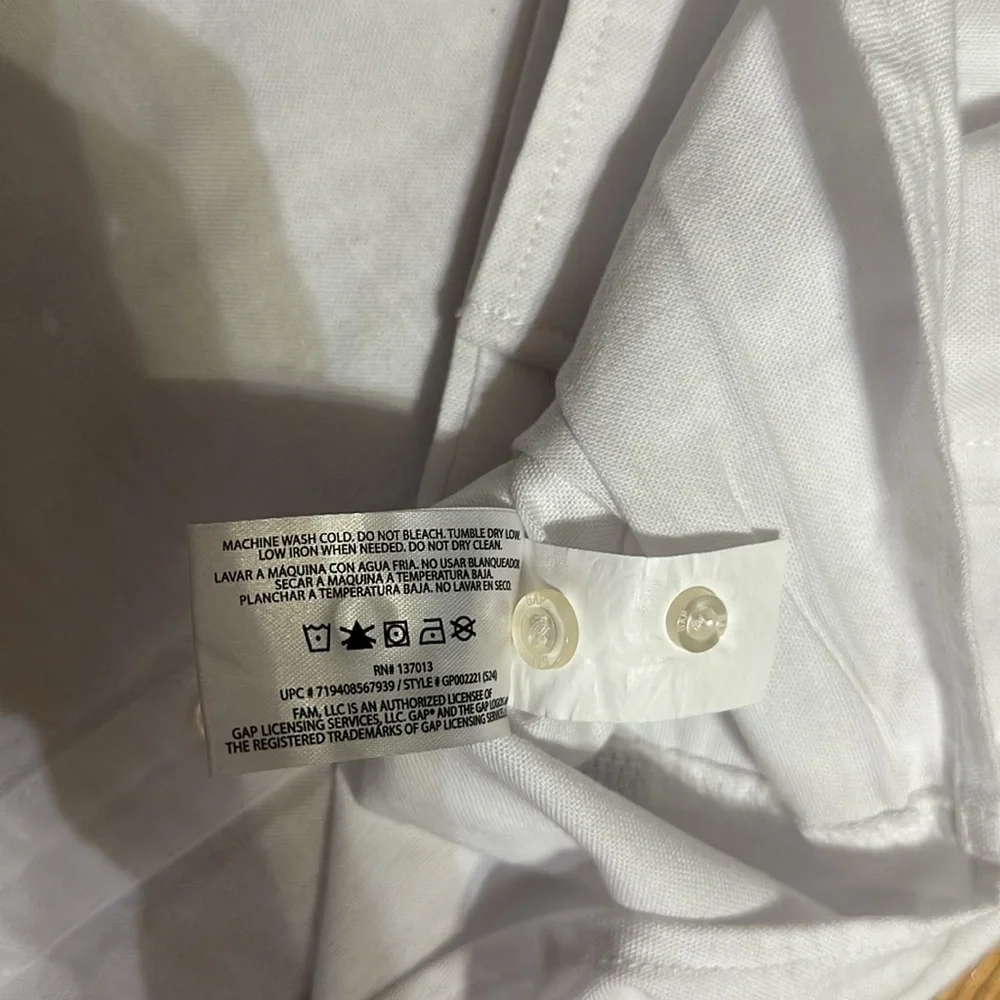 Mens GAP white long sleeve button up shirt XL NWT! - Picture 13 of 13